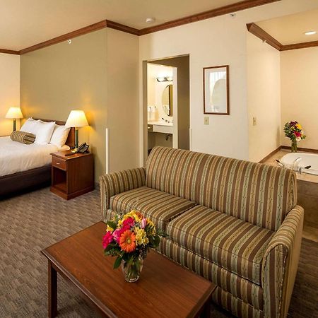 Kress Inn, Ascend Hotel Collection De Pere Εξωτερικό φωτογραφία